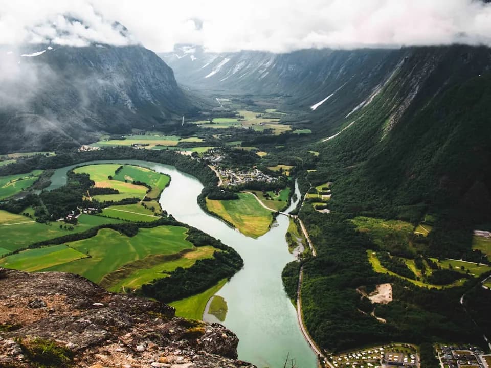 Åndalsnes – alpebyen ved Romsdalsfjorden