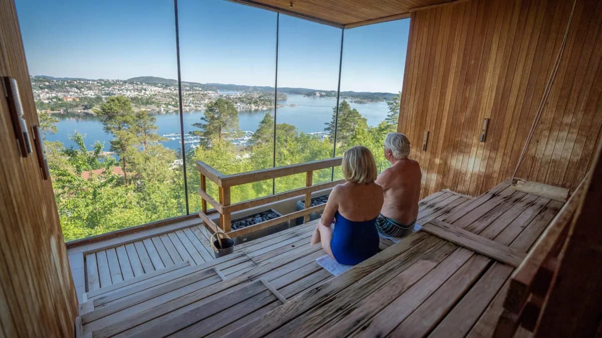 Sauna med panoramautsikt over Kragerø-fjorden hos Kragerø Resort Spa
