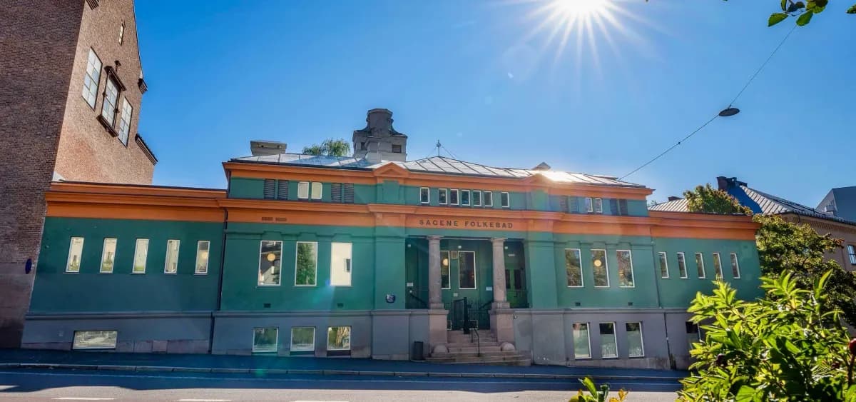 Oslo Badstuforening flytende badstu i naturskjønne omgivelser ved Nordre Elvåga, Oslo