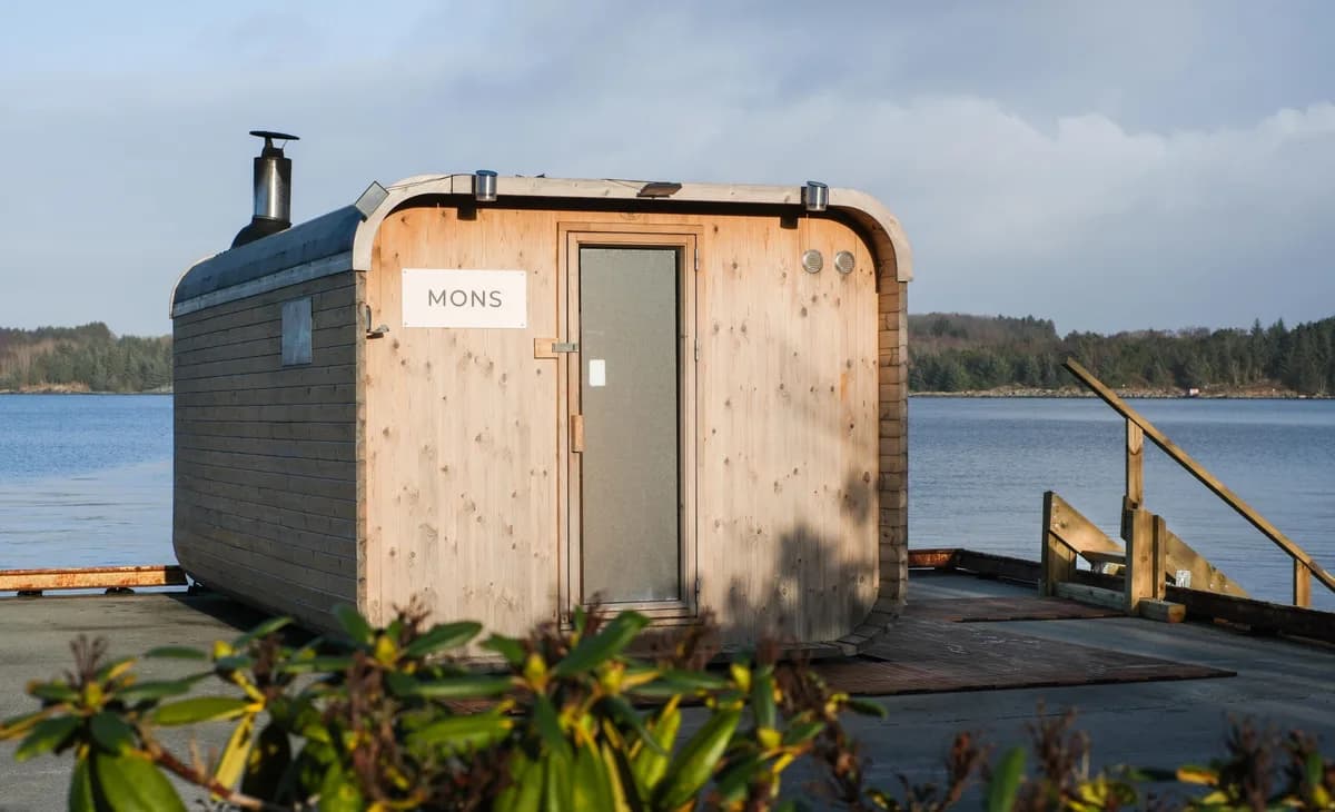 BookSauna Mons badstue på kai i Tasta, Stavanger med fjordutsikt